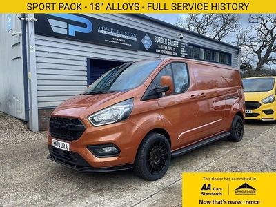 Used Ford Transit Custom Limited 130 HP (95 kW) 2020 Orange Van