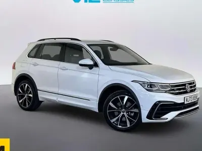 Second-hand VW Tiguan R-line 245 CP (180 kW) 2023 Alb SUV