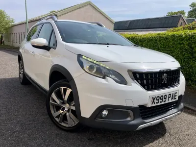 Używany Peugeot 2008 Allure 100 KM (73 kW) 2016 Biały SUV