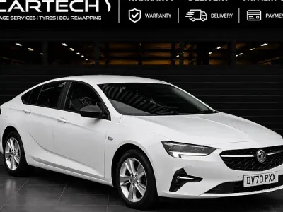 Used Vauxhall Insignia Sport 122 HP (89 kW) 2020 White Hatchback