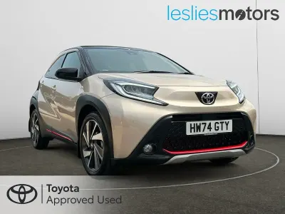 Used Toyota Aygo X 72 HP (52 kW) 2025 Beige SUV