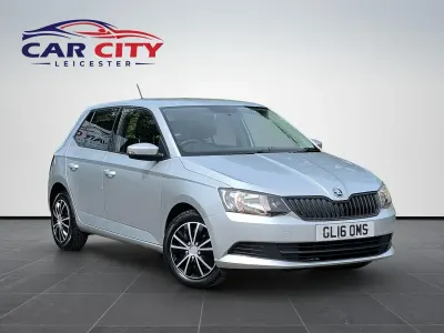 Used Skoda Fabia 60 HP (44 kW) 2016 Silver Hatchback