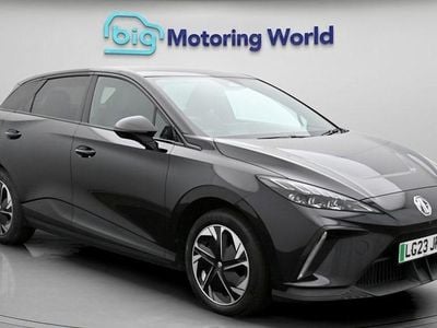 Begagnad MG MG4 EV Trophy 150 kW (204 HK) 2025 Halvkombi