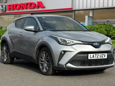 Używany Toyota C-HR 2023 Srebrny SUV