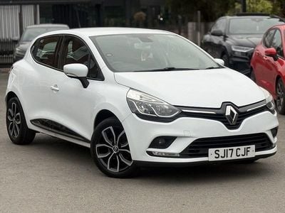 Used Renault Clio IV Dynamique 2017 White Hatchback