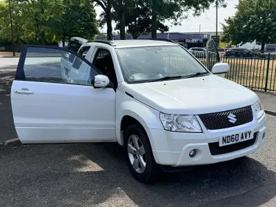 Used Suzuki Grand Vitara SZ4 2010 White SUV