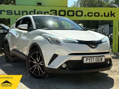 Used Toyota C-HR 116 HP (85 kW) 2017 White SUV