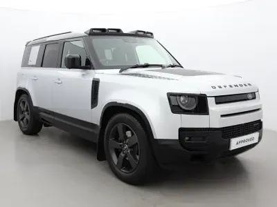 Used Land Rover Defender SE Dynamic 249 HP (183 kW) 2023 Silver SUV