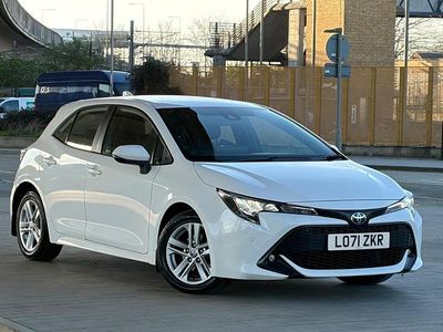 Used Toyota Corolla 122 HP (89 kW) 2022 White Hatchback