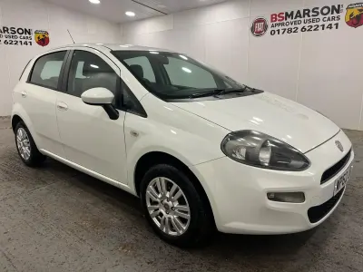 Used Fiat Punto Easy 69 HP (50 kW) 2012 White Hatchback