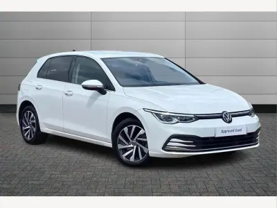 Used VW Golf VIII Style 201 HP (147 kW) 2022 White Hatchback