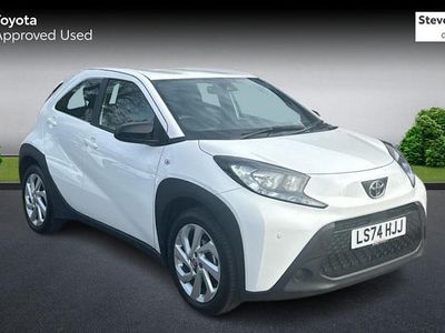 Used Toyota Aygo X PURE 72 HP (52 kW) 2025 SUV