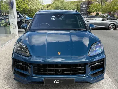 Begagnad Porsche Cayenne 470 HK (345 kW) 2023 Blå SUV