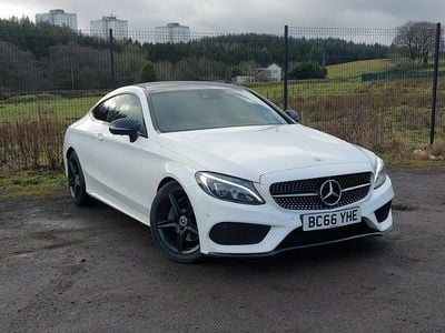 Usado Mercedes C220 AMG Line Premium Plus 170 HP (125 kW) 2017 Branco Coupé