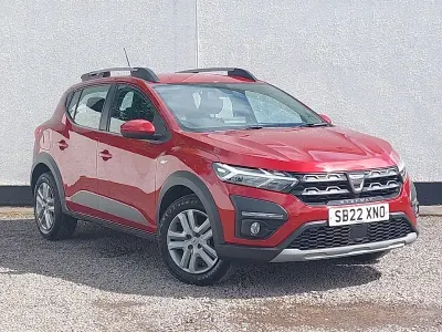 Used Dacia Sandero Comfort 91 HP (66 kW) 2022 Red Hatchback