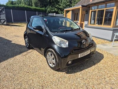 Toyota iQ