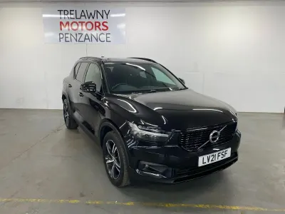 Used Volvo XC40 R-Design 163 HP (119 kW) 2021 Black SUV
