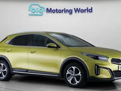 Used Kia XCeed 141 HP (103 kW) 2023 Yellow SUV