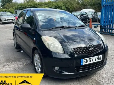 Used Toyota Yaris SR 87 HP (63 kW) 2008 Black Hatchback
