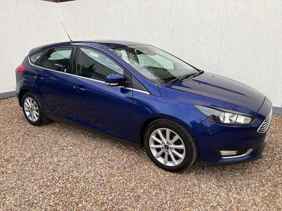 Begagnad Ford Focus Titanium 115 HK (84 kW) 2015 Blå Halvkombi