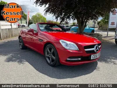 Usado Mercedes SLK200 184 HP (135 kW) 2011 Vermelho Cabrios