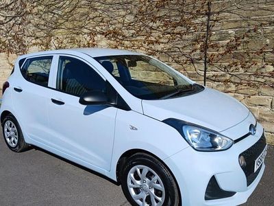 Used Hyundai i10 66 HP (48 kW) 2018 Grey Hatchback