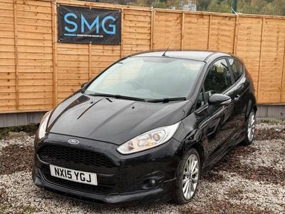 Black Used 2015 Ford Fiesta Zetec Hatchback | £3,995 (Good price)