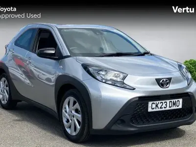 Gebraucht Toyota Aygo X PURE 72 PS (52 kW) 2025 SUV