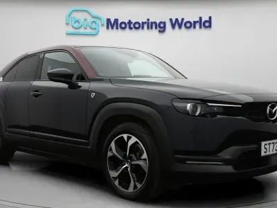 Begagnad Mazda MX30 Edition 170 HK (125 kW) 2023 Svart SUV