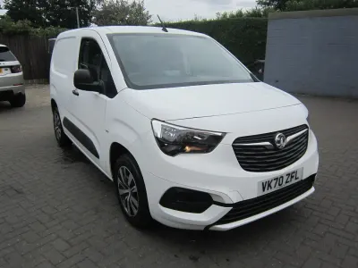 Used Vauxhall Combo Sportive 100 HP (73 kW) 2021 White MPV