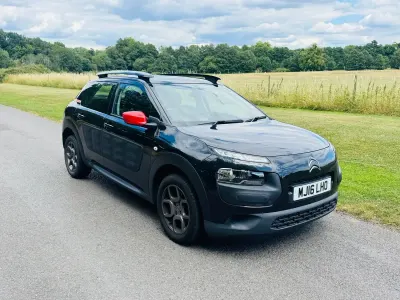 Used Citroën C4 Cactus Feel 82 HP (60 kW) 2016 Black Hatchback