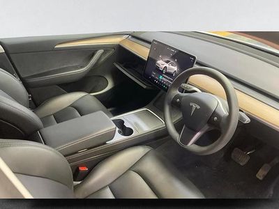 Used Tesla Model Y RWD 219 kW (299 HP) 2023 White SUV