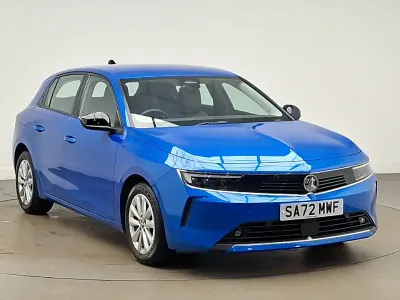 Used Vauxhall Astra Design Edition 110 HP (80 kW) 2022 Blue Hatchback
