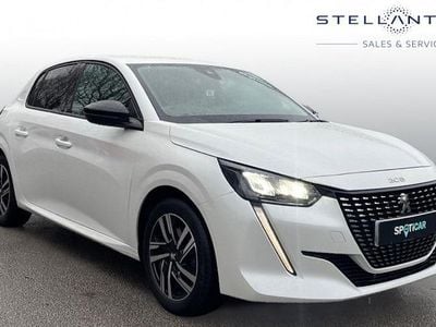 Used Peugeot 208 Allure Premium 102 HP (75 kW) 2022 Yellow Hatchback