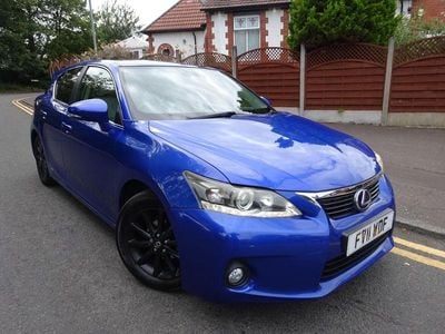 Lexus CT200h