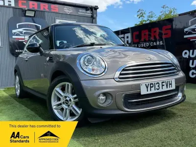 Used Mini Cooper Hatch 122 HP (89 kW) 2013 Silver Hatchback