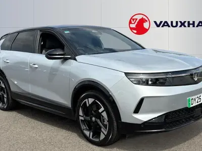 Used Vauxhall Grandland Ultimate 156 kW (213 HP) 2025 Grey SUV