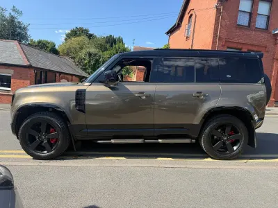 Used Land Rover Defender HSE Dynamic 250 HP (183 kW) 2023 Brown SUV