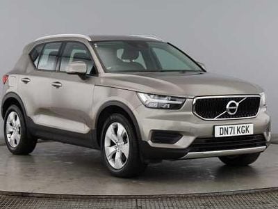 Used Volvo XC40 Momentum 197 HP (144 kW) 2022 SUV