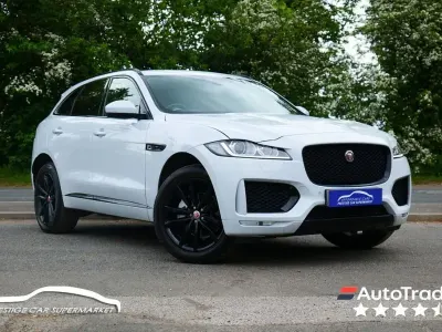 Usado Jaguar F-Pace Chequered Flag 250 HP (183 kW) 2020 Branco SUV
