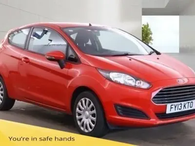 Used Ford Fiesta Style 82 HP (60 kW) 2013 Red Hatchback