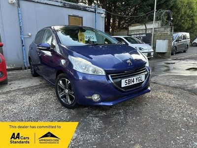 Second-hand Peugeot 208 101 CP (74 kW) 2026 Albastru Hatchback