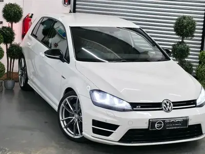 Begagnad VW Golf VII R 2017 Halvkombi