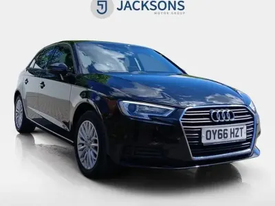 Usado Audi A3 150 CV (110 kW) 2016 Negro Utilitario