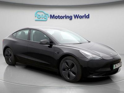 Black Used 2021 Tesla Model 3 Standard Range Sedan | £18,600 (Fair price)