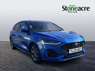 Used Ford Focus ST-Line 123 HP (90 kW) 2023 Blue Hatchback