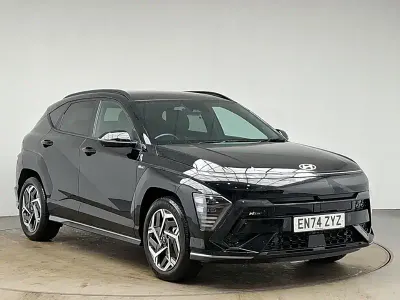 Gebraucht Hyundai Kona N Line 129 PS (94 kW) 2025 Schwarz SUV