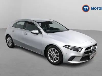 Begagnad Mercedes A180 Executive 136 HK (100 kW) 2022 Halvkombi