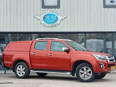 Used Isuzu D-Max 2017 Red Pickup