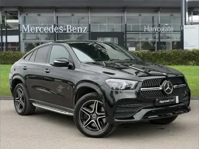Käytetty Mercedes GLE400 AMG Line Premium Plus 325 HP (239 kW) 2023 Musta Coupe - kaksiovinen